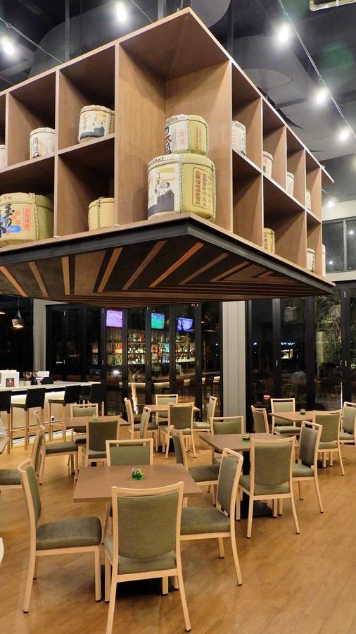 Swiss-Belinn Cikarang Exterior photo